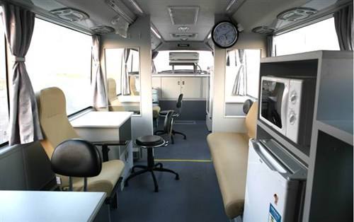 獻(xiàn)血車安全嗎？生產(chǎn)廠家通過這三點(diǎn)告訴你非常安全。02